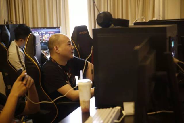 比赛后已有6支队伍确定季后赛，直通季后赛名额仅剩1个