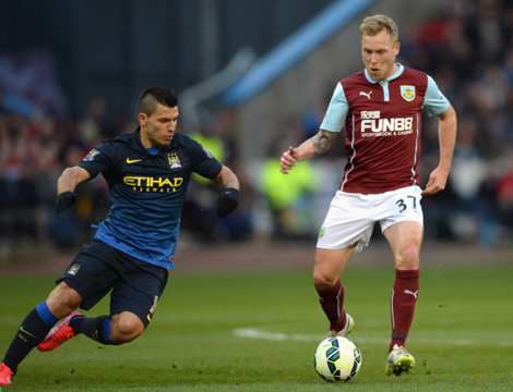 中国排超女子A级第六轮 江苏主场3比0战胜山东＂